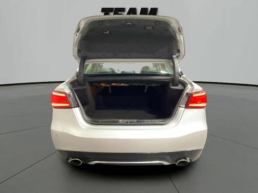 2017 Nissan Maxima 3.5 SR