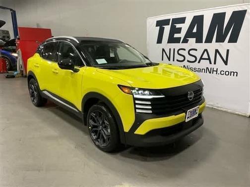 2025 Nissan Kicks SR