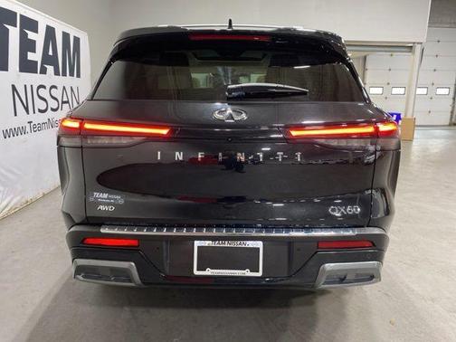 Mineral Black 2023 INFINITI QX60 SENSORY