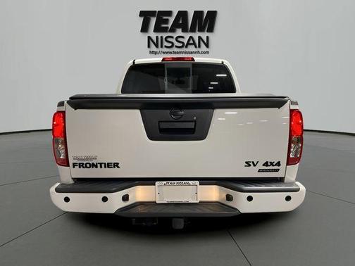 Glacier White 2021 Nissan Frontier SV