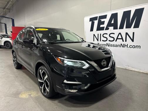 2022 Nissan Rogue Sport SL