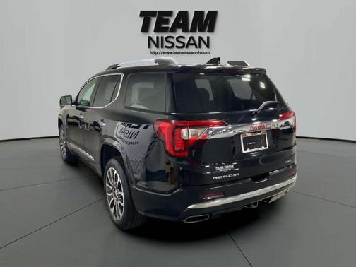 2022 GMC Acadia Denali