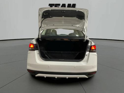 2023 Nissan Versa 1.6 SV