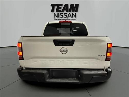 2025 Nissan Frontier S