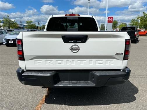 2025 Nissan Frontier S