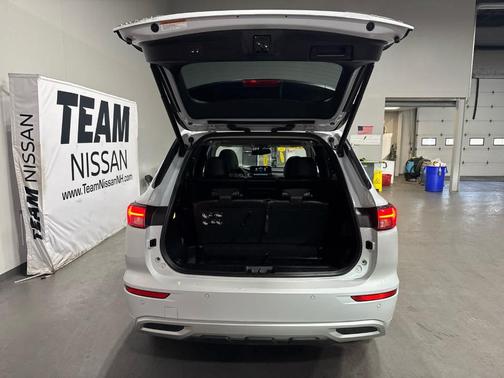 2024 Mitsubishi Outlander SEL