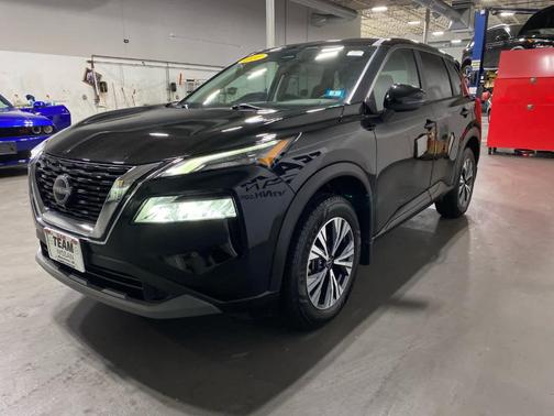 2022 Nissan Rogue SV
