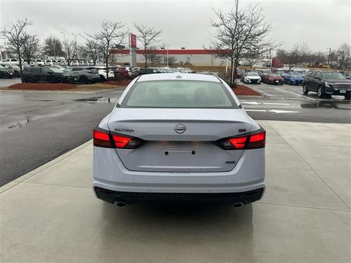 2025 Nissan Altima SR