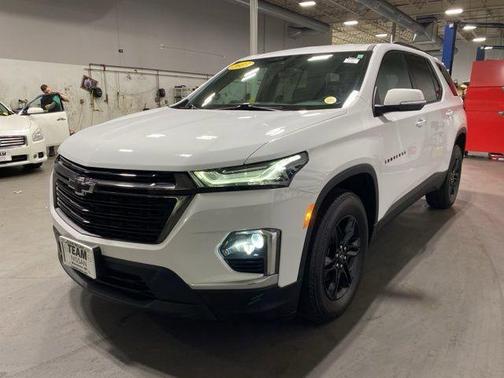 Summit White 2023 Chevrolet Traverse LT Leather