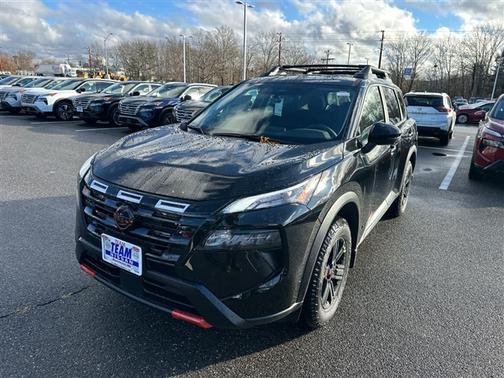 2025 Nissan Rogue Rock Creek