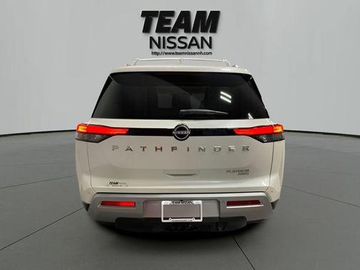 White 2024 Nissan Pathfinder Platinum