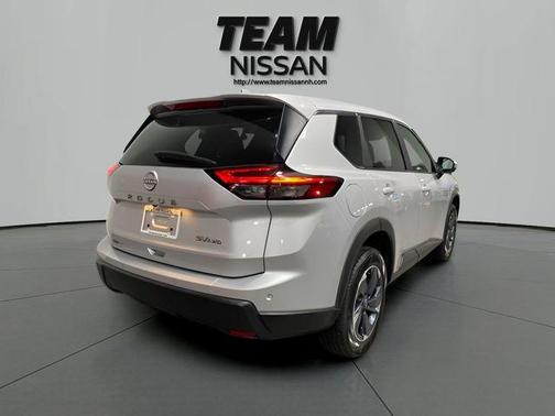 Brilliant Silver Metallic 2024 Nissan Rogue SV