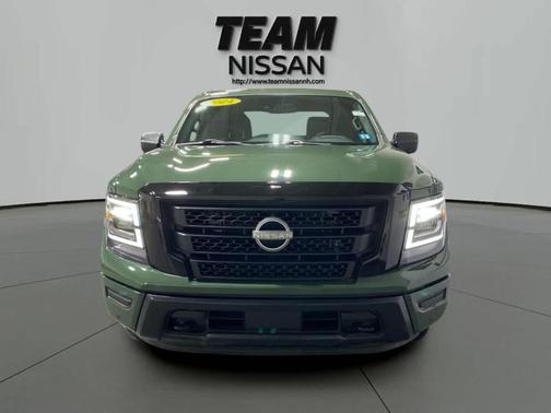 2024 Nissan Titan SV