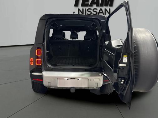 2024 Land Rover Defender P400 S