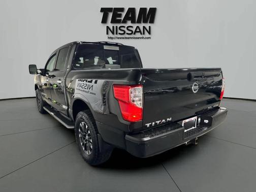 2019 Nissan Titan SL