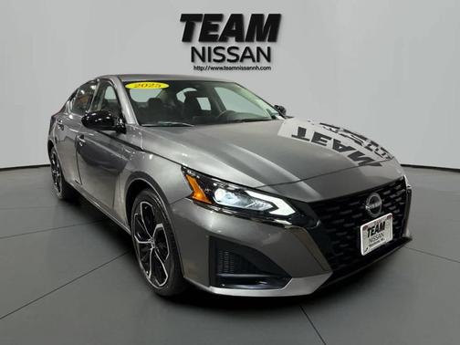 2025 Nissan Altima SR
