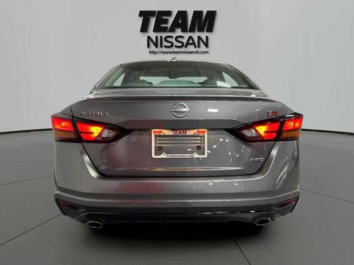 2025 Nissan Altima SR