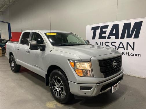 2020 Nissan Titan SV