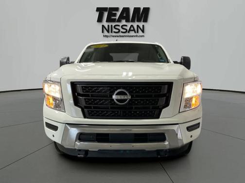 2024 Nissan Titan XD SV