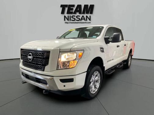 2024 Nissan Titan XD SV