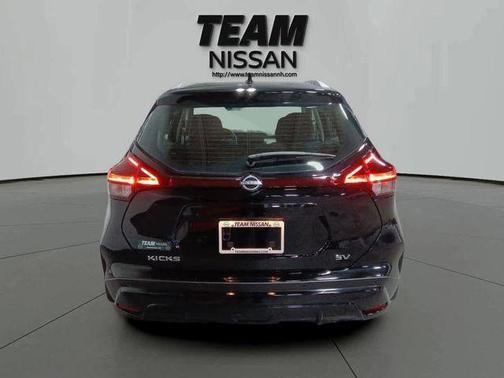 Super Black 2023 Nissan Kicks SV