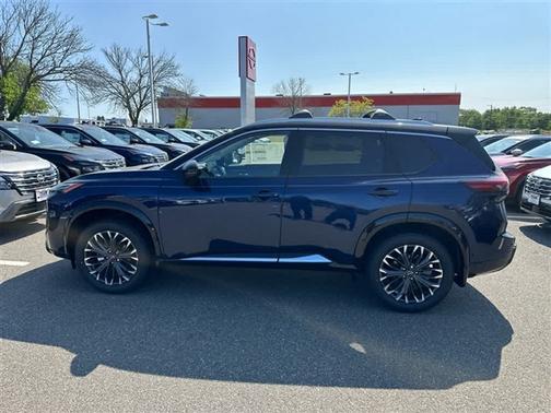 2025 Nissan Rogue Platinum