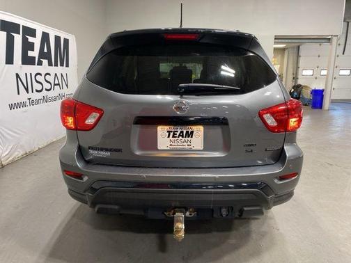 2018 Nissan Pathfinder SL