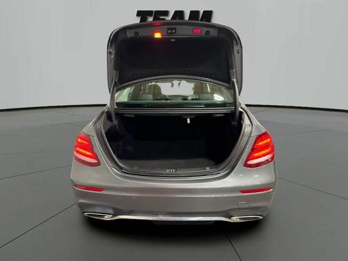 2018 Mercedes-Benz E-Class E 300