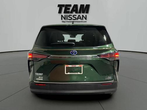 2021 Toyota Sienna XLE