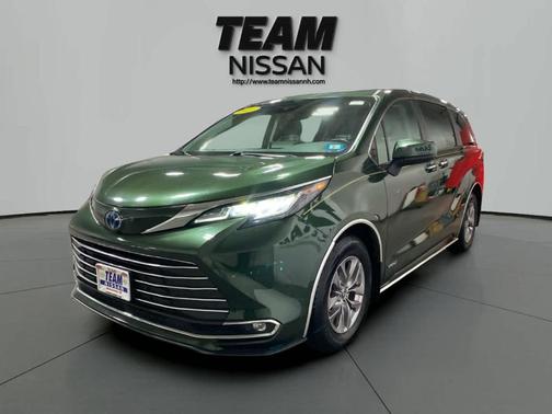 2021 Toyota Sienna XLE