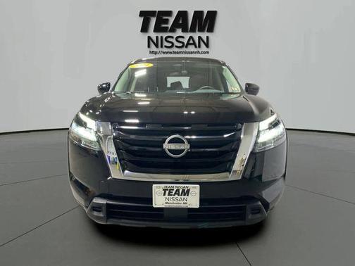 2024 Nissan Pathfinder S