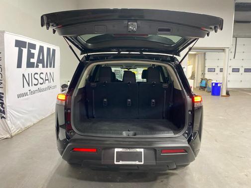 2024 Nissan Pathfinder S