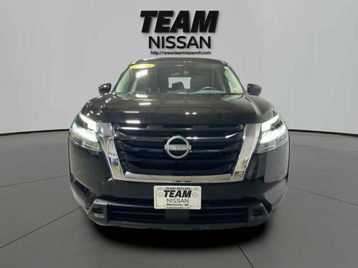 2024 Nissan Pathfinder S