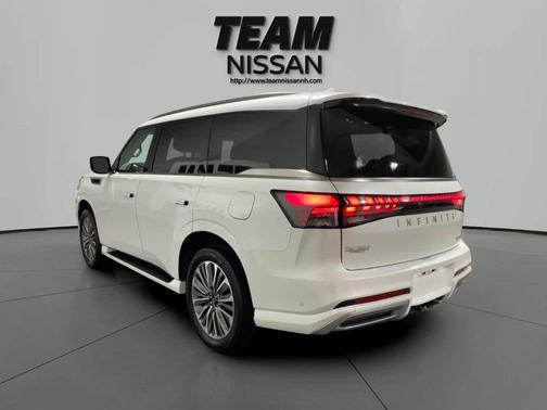 2025 INFINITI QX80 SENSORY