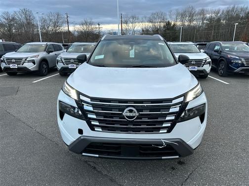 2025 Nissan Rogue SL