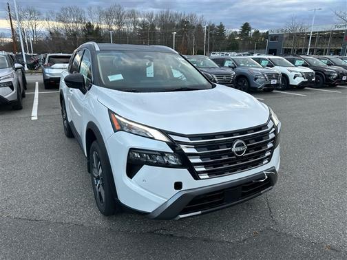 2025 Nissan Rogue SL