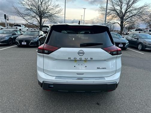 2025 Nissan Rogue SL