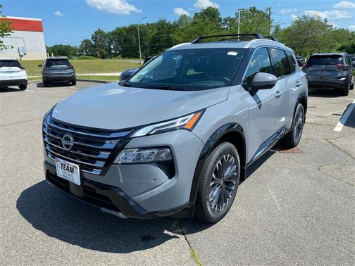 2025 Nissan Rogue Platinum
