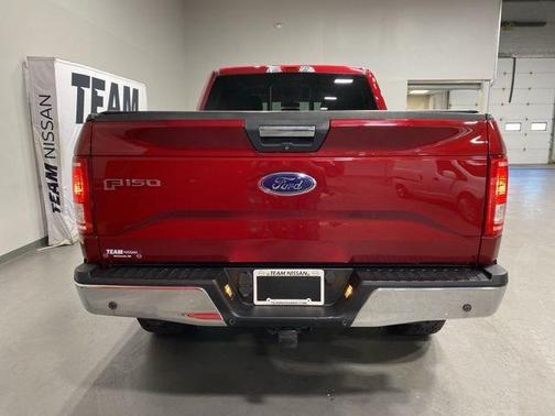 Ruby Red Metallic Tinted Clearcoat 2015 Ford F-150 XLT