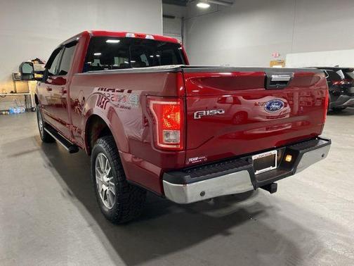 Ruby Red Metallic Tinted Clearcoat 2015 Ford F-150 XLT