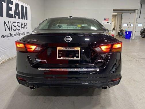 Black 2023 Nissan Altima 2.5 SL