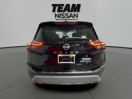 Black 2022 Nissan Rogue SV