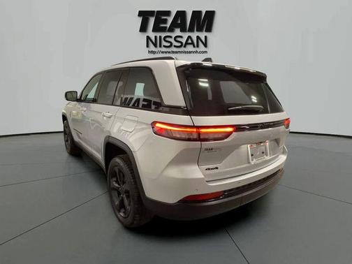 2022 Jeep Grand Cherokee Altitude