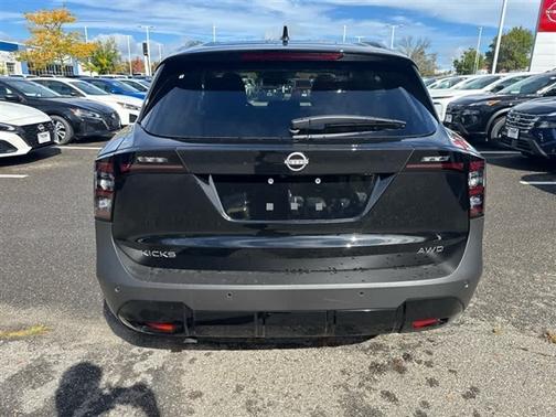 2025 Nissan Kicks SV