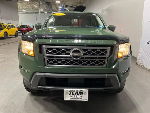 2022 Nissan Frontier SV