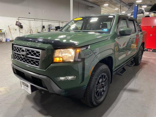 2022 Nissan Frontier SV