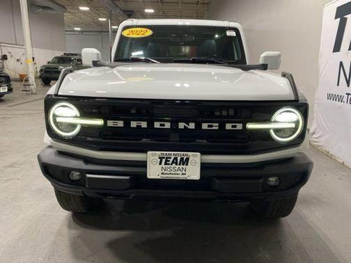 Oxford White 2022 Ford Bronco Outer Banks