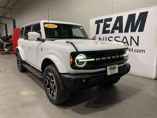 Oxford White 2022 Ford Bronco Outer Banks