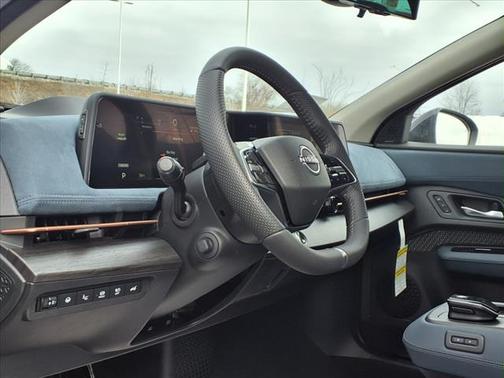 2025 Nissan ARIYA PLATINUM+