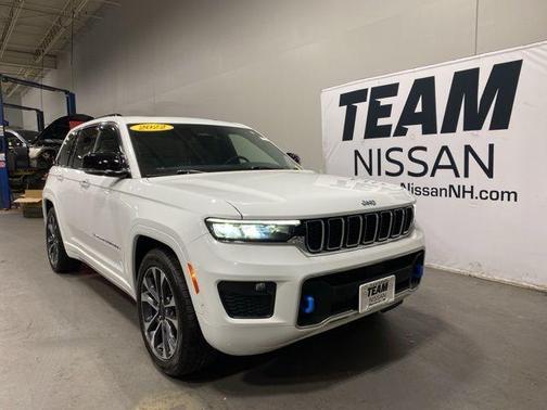 Bright White Clearcoat 2022 Jeep Grand Cherokee 4xe Overland